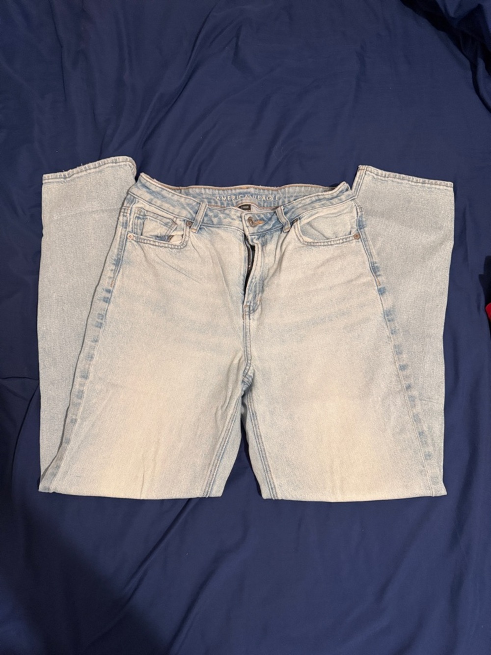 Light Wash Women's Strigid Mom Jeans
